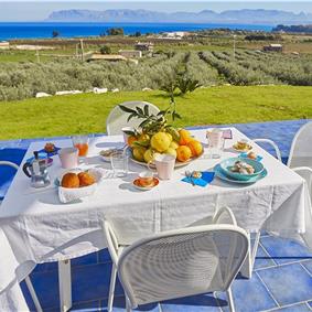 3 bedroom villa with pool, Scopello, sleeps 6